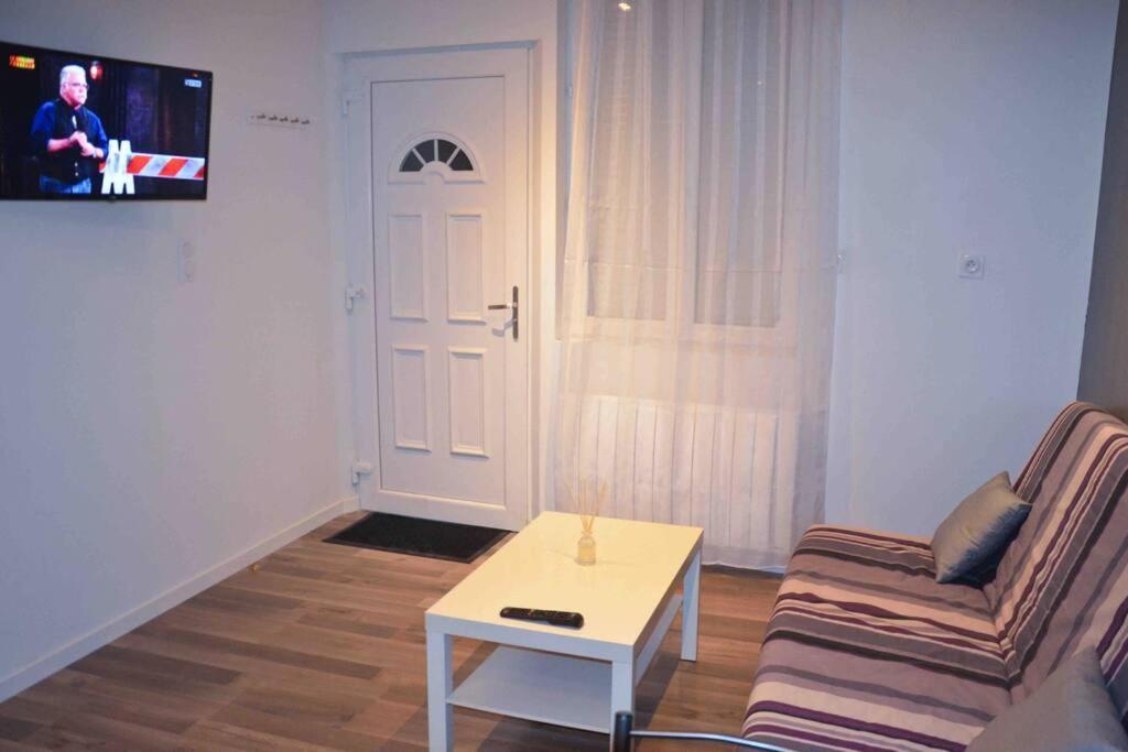 Gite Avec Spa Privatif* Saint-Symphorien-les-Buttes Exterior foto